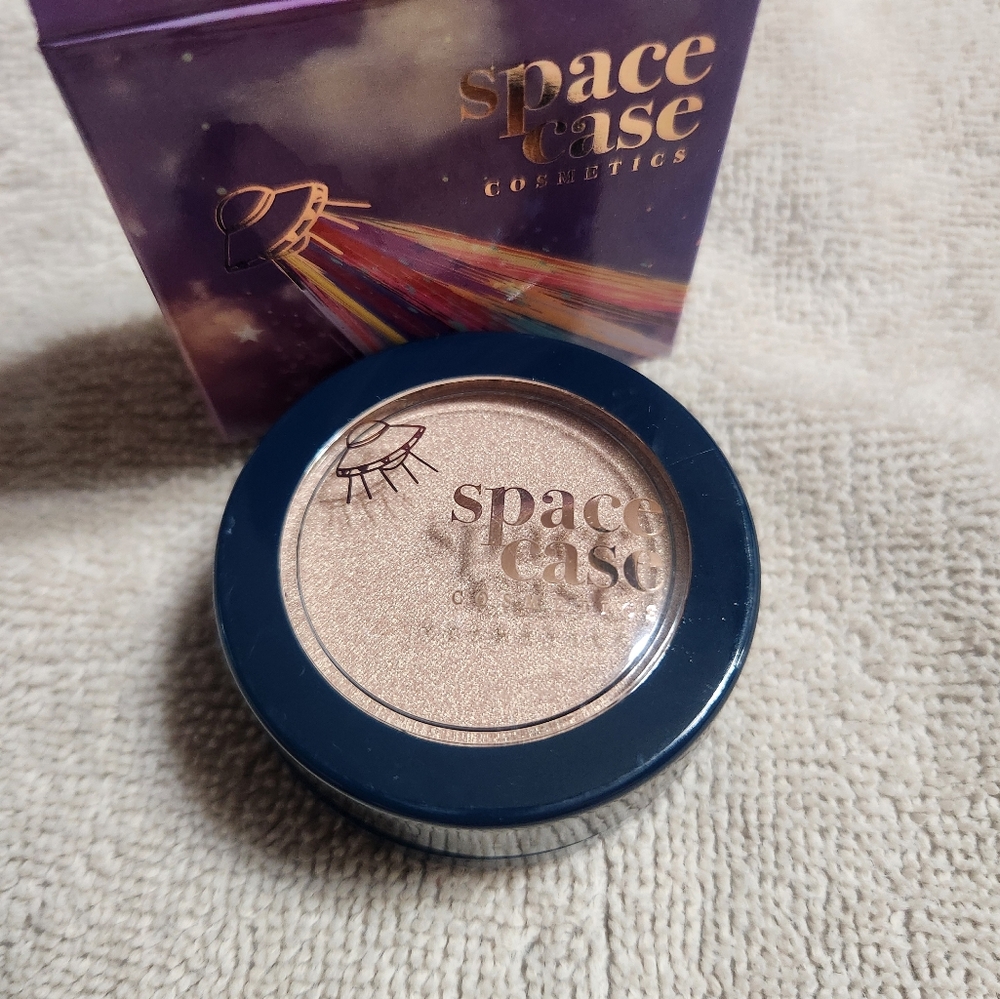 Space Case Cosmetics Highlighter and Eyeshadow Bundle New in Box - Picture 2 of 7